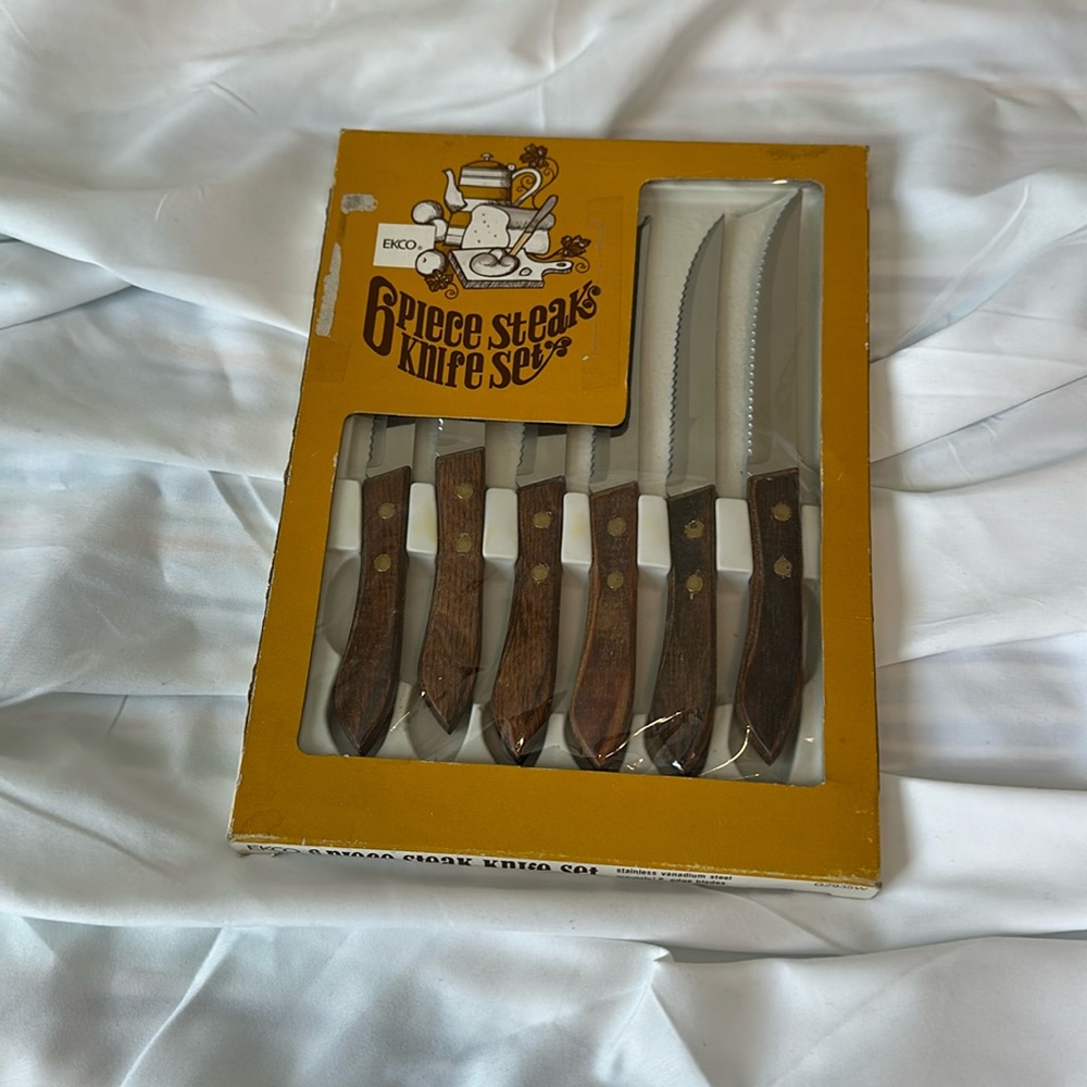 Vintage Ekco 6 piece steak knife set, made in the U.S.A